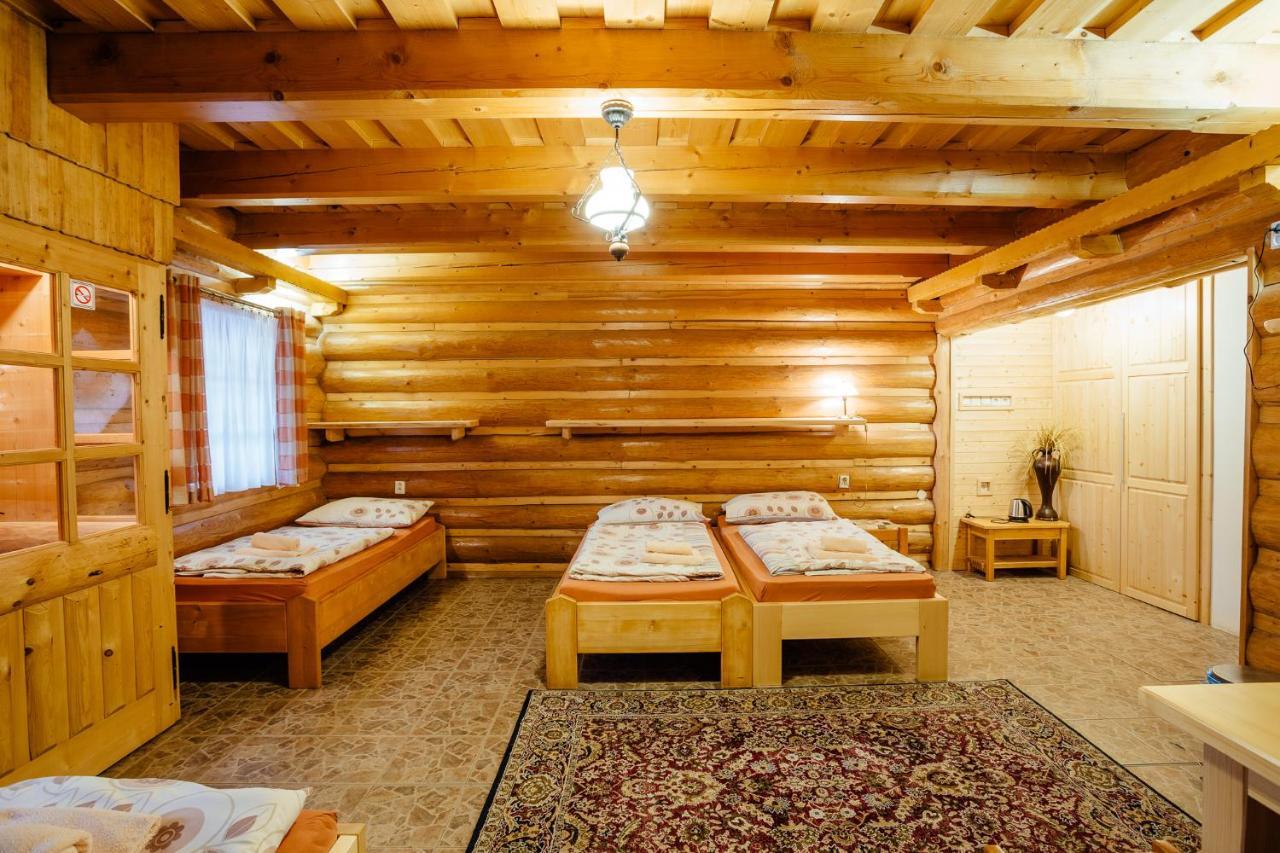 Janosikova Valaska Hills Apartments Терхова Экстерьер фото